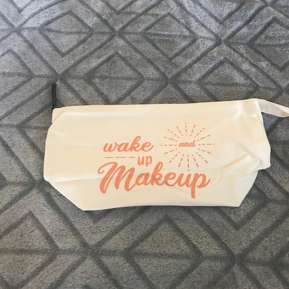 Make-up Bag (Wake up and Make-up) - Picture 1 of 1
